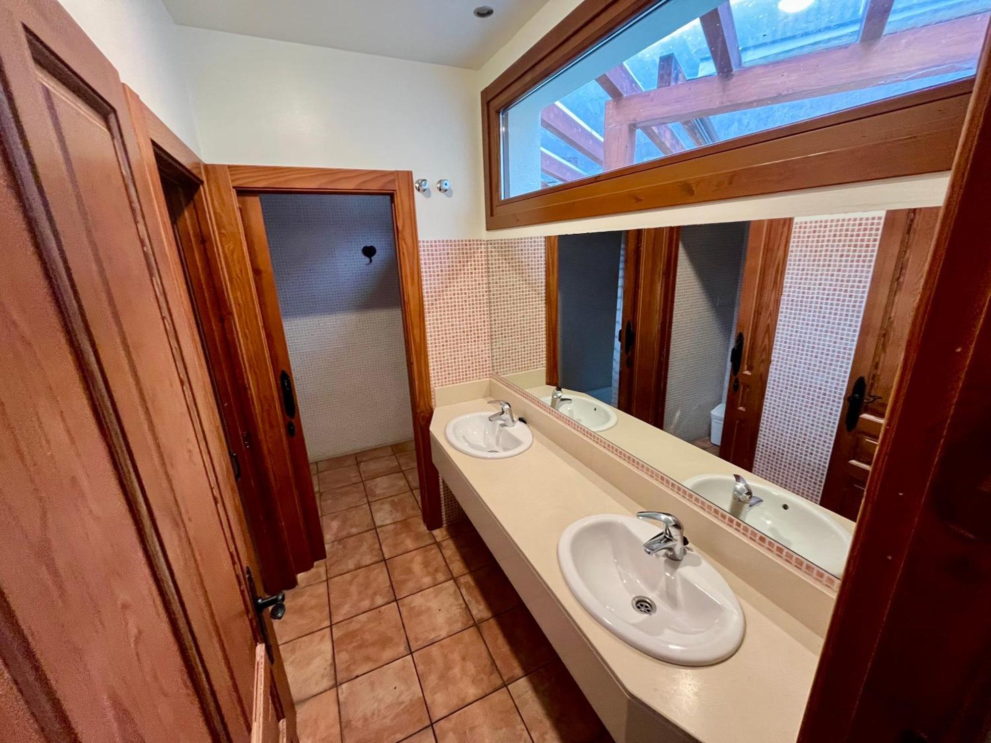 Lotila Flats Cuirgu Aparthotel Felechosa Exterior photo
